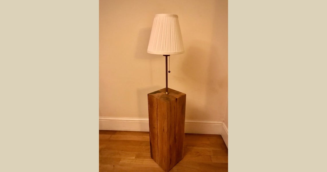 Green oak table lamp